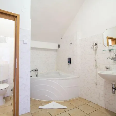 Laguna Slapy Szálloda 3*